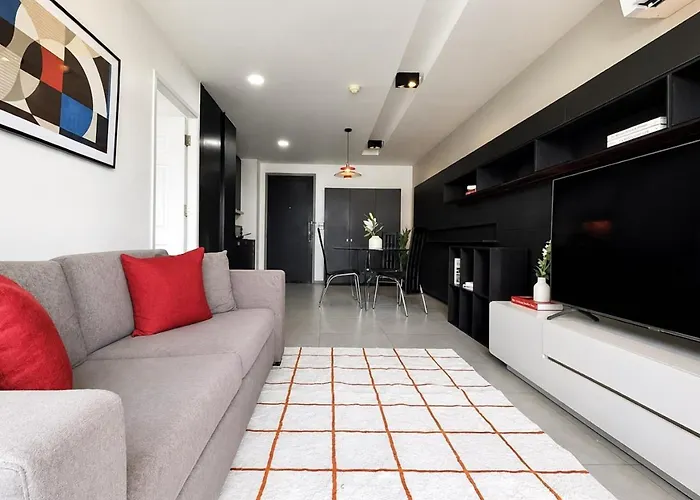 500m Bts L Large 53 Sqm L Rooftop Pool 公寓