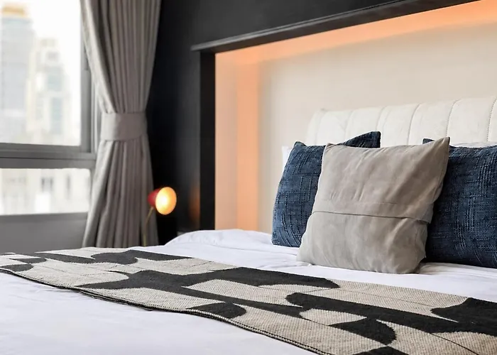 500m Bts L Large 53 Sqm L Rooftop Pool 公寓 曼谷