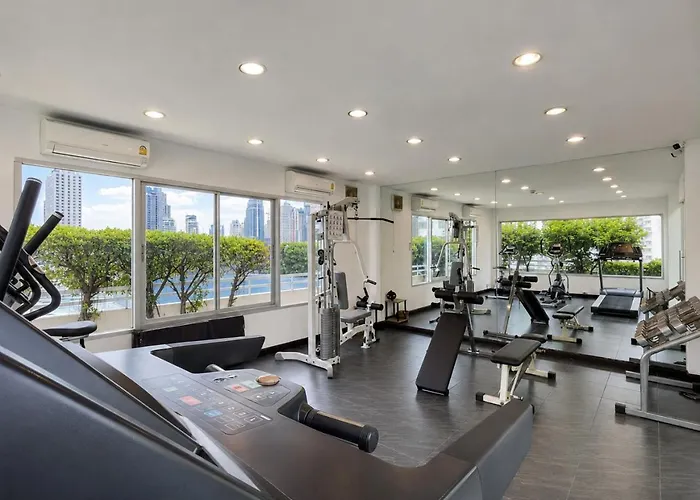 500m Bts L Large 53 Sqm L Rooftop Pool