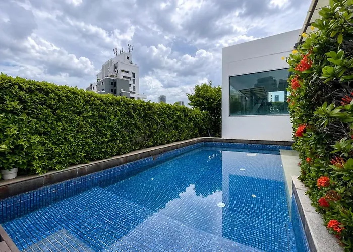 500m Bts L Large 53 Sqm L Rooftop Pool *